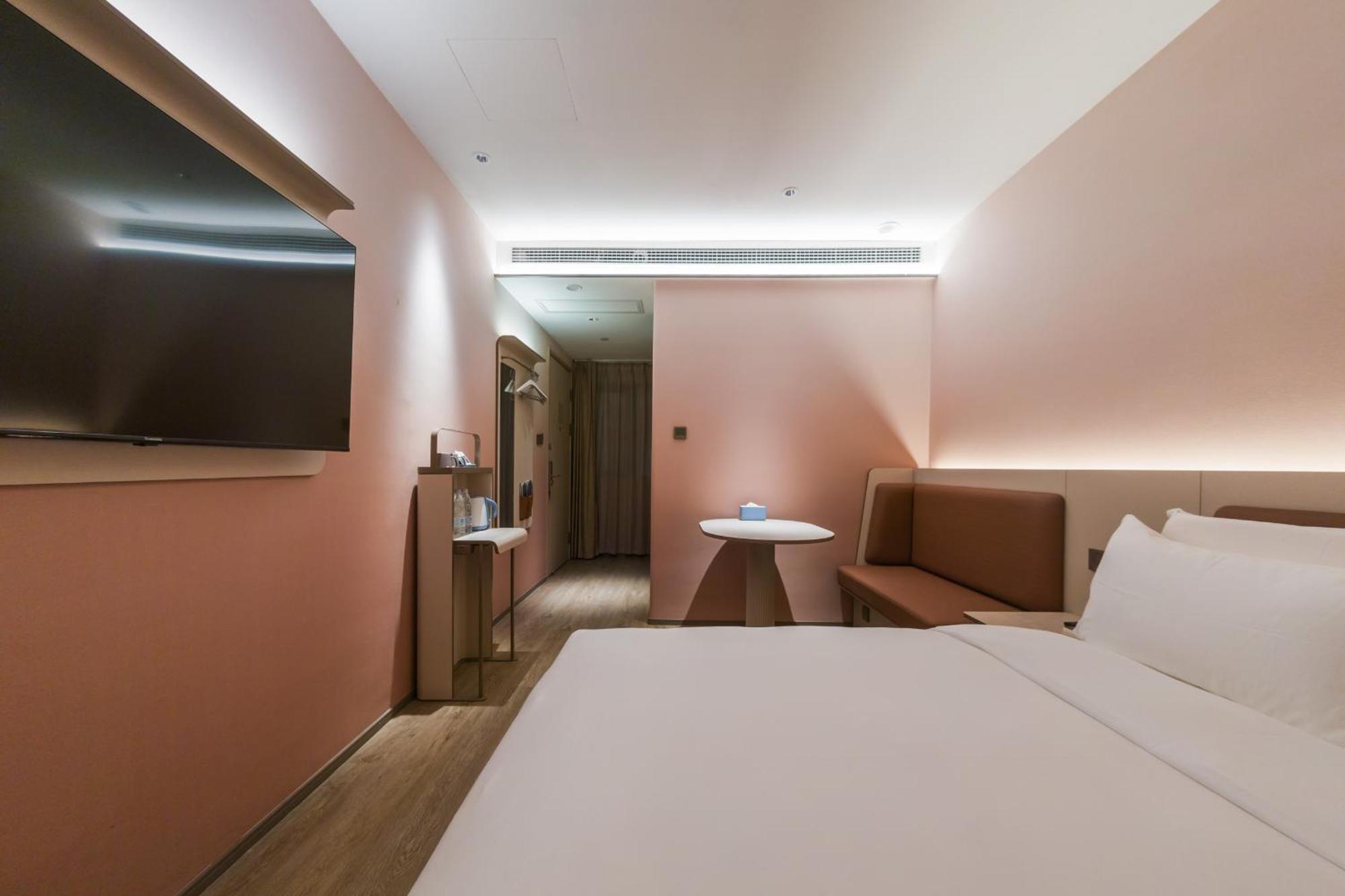Hotel Hanting International Tourism Zhong'an Road 3*